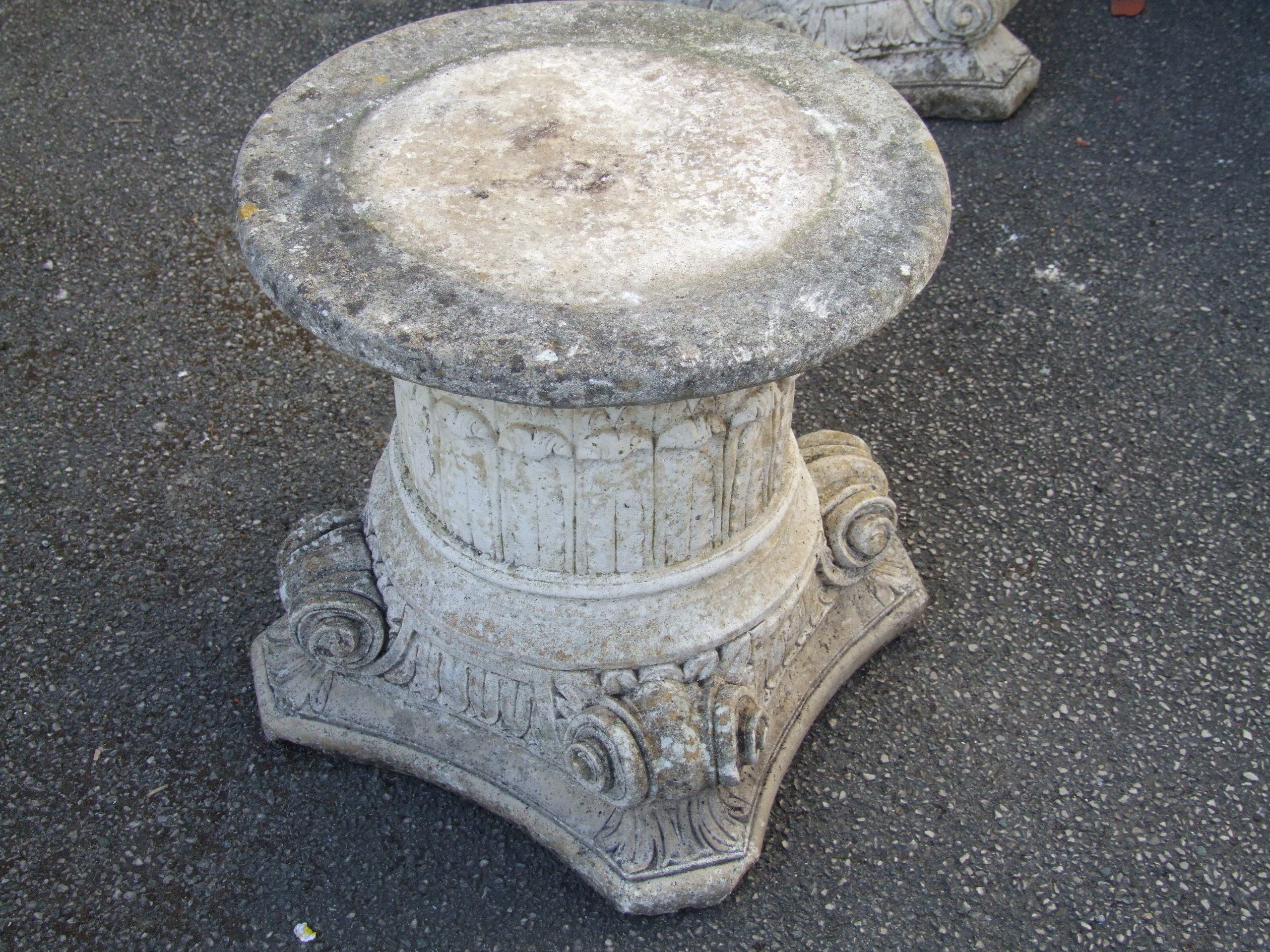Corinthian Stone Plinth - Image 3