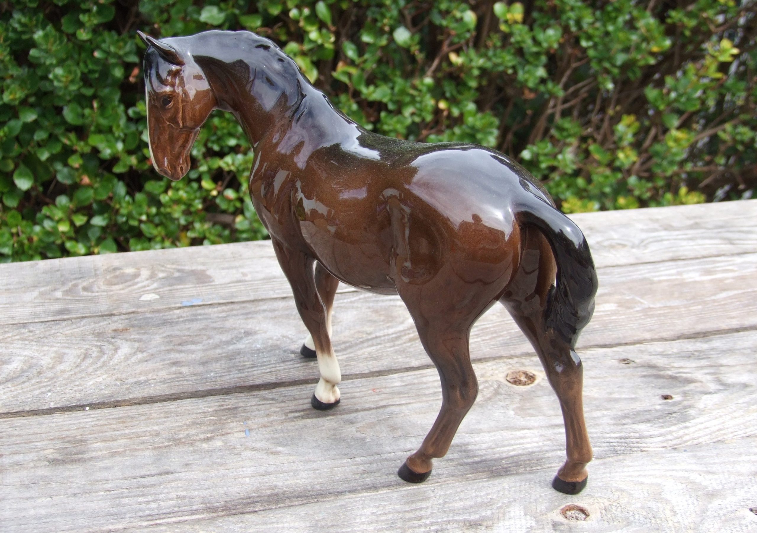 Beswick Mare Facing Left Bay Brown Gloss Version 976 - Image 2